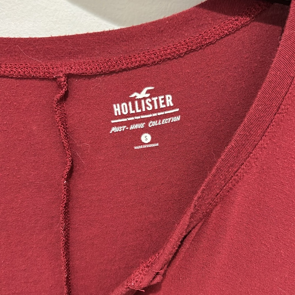 Hollister must have collection long sleeve tshirt | S - Picture 3 of 4